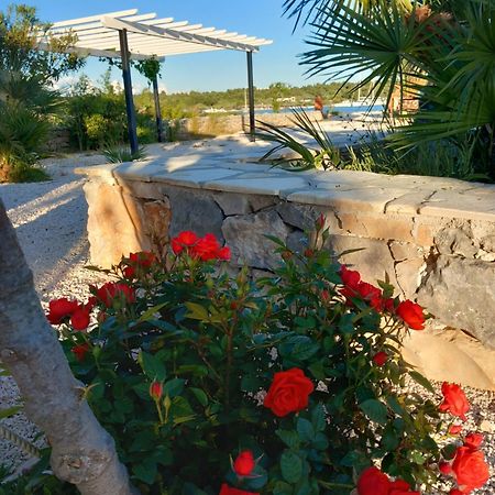 Beach House Marina Grande Betina  Exterior photo